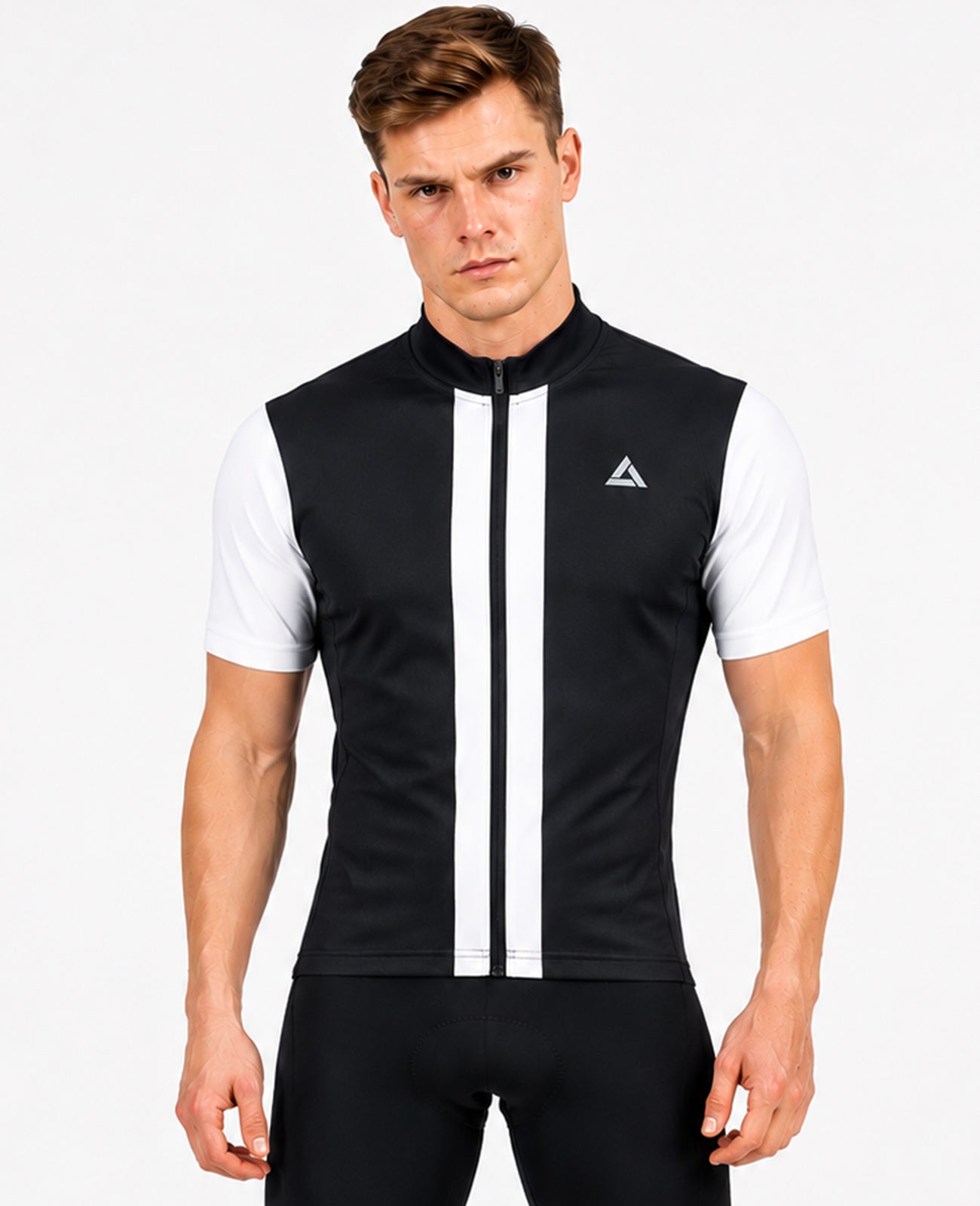 Bicycle de l'homme en maillot court -served par ligne ii noir blanc